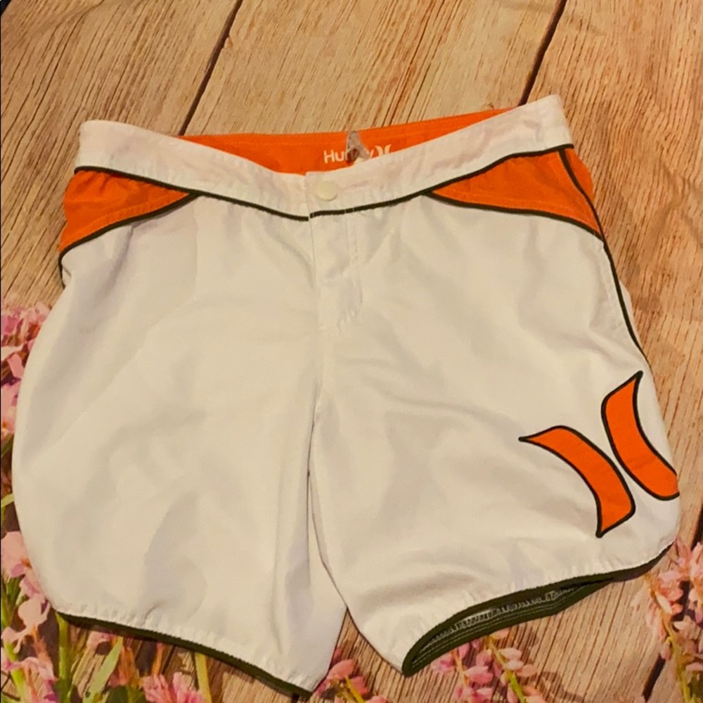 ❤️Hurley board shorts for teens size 3❤️